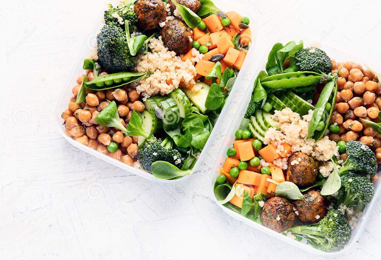 healthy-vegan-lunch-box-clean-diet-eating-concept-foods-high-vitamins-minerals-plant-protein-antioxidants-fiber-top-view-153006465 healthy-vegan-lunch-box-clean-diet-eating-concept-foods-high-vitamins-minerals-plant-protein-antioxidants-fiber-top-view-153006465